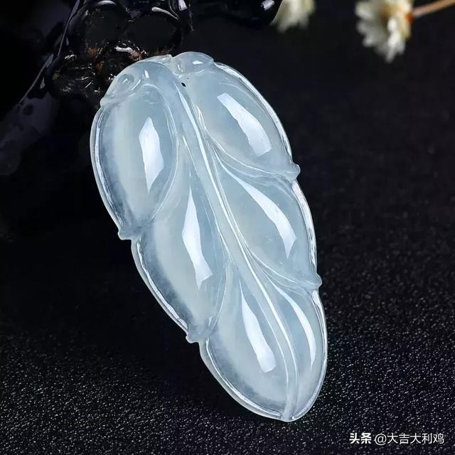 南莫翡翠原石的皮壳特点,翡翠原石皮壳看种水-第18张图片-翡翠网 南莫翡翠原石的皮壳特点,翡翠原石皮壳看种水-第18张图片-翡翠网