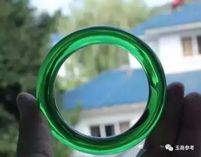 各种翡翠价格一览表,假的翡翠价格-第3张图片-翡翠网 各种翡翠价格一览表,假的翡翠价格-第3张图片-翡翠网