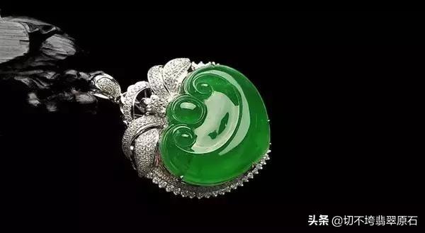 翡翠手镯拿什么敲声音翡翠手镯对人有什么好处-第2张图片-翡翠网 翡翠手镯拿什么敲声音翡翠手镯对人有什么好处-第2张图片-翡翠网