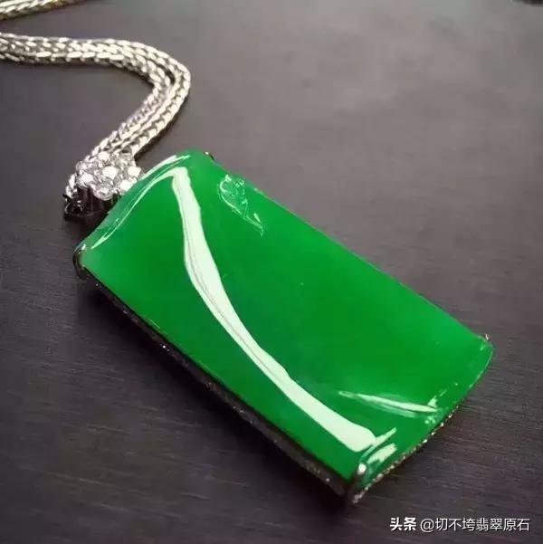 翡翠手镯拿什么敲声音翡翠手镯对人有什么好处-第8张图片-翡翠网 翡翠手镯拿什么敲声音翡翠手镯对人有什么好处-第8张图片-翡翠网