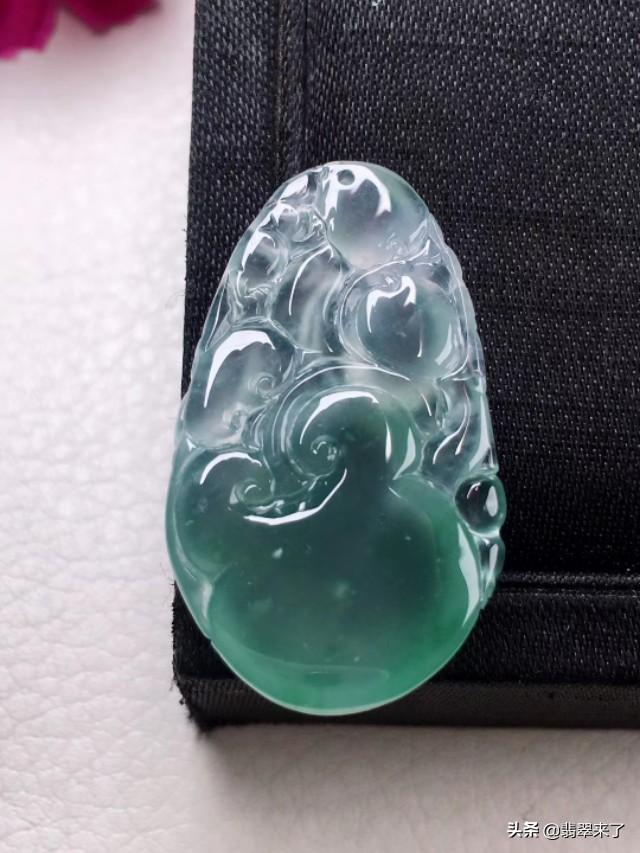 关于翡翠原石4分水的信息-第4张图片-翡翠网 关于翡翠原石4分水的信息-第4张图片-翡翠网