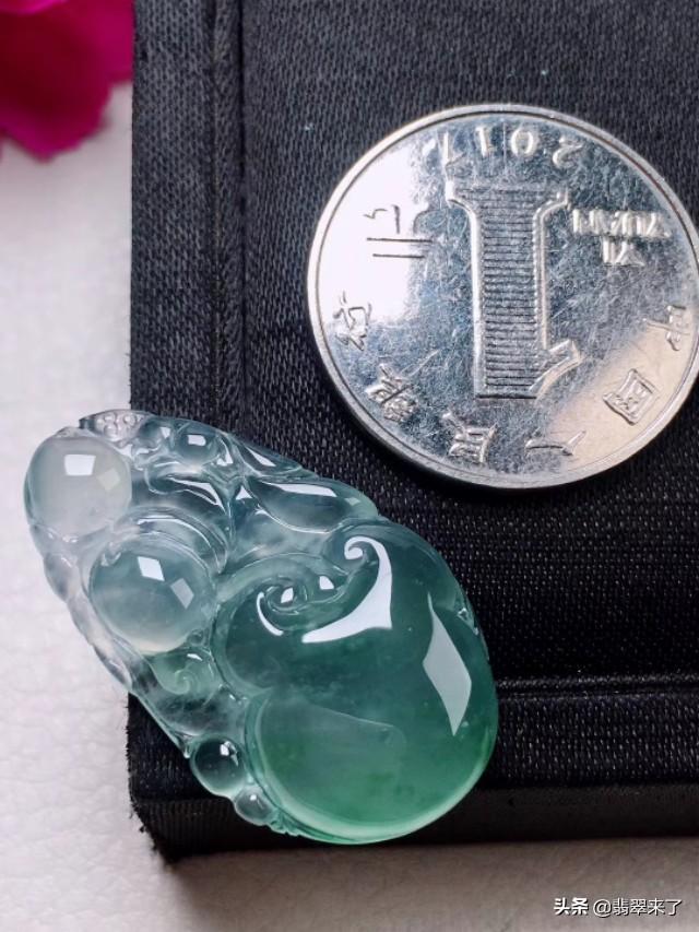 关于翡翠原石4分水的信息-第5张图片-翡翠网 关于翡翠原石4分水的信息-第5张图片-翡翠网