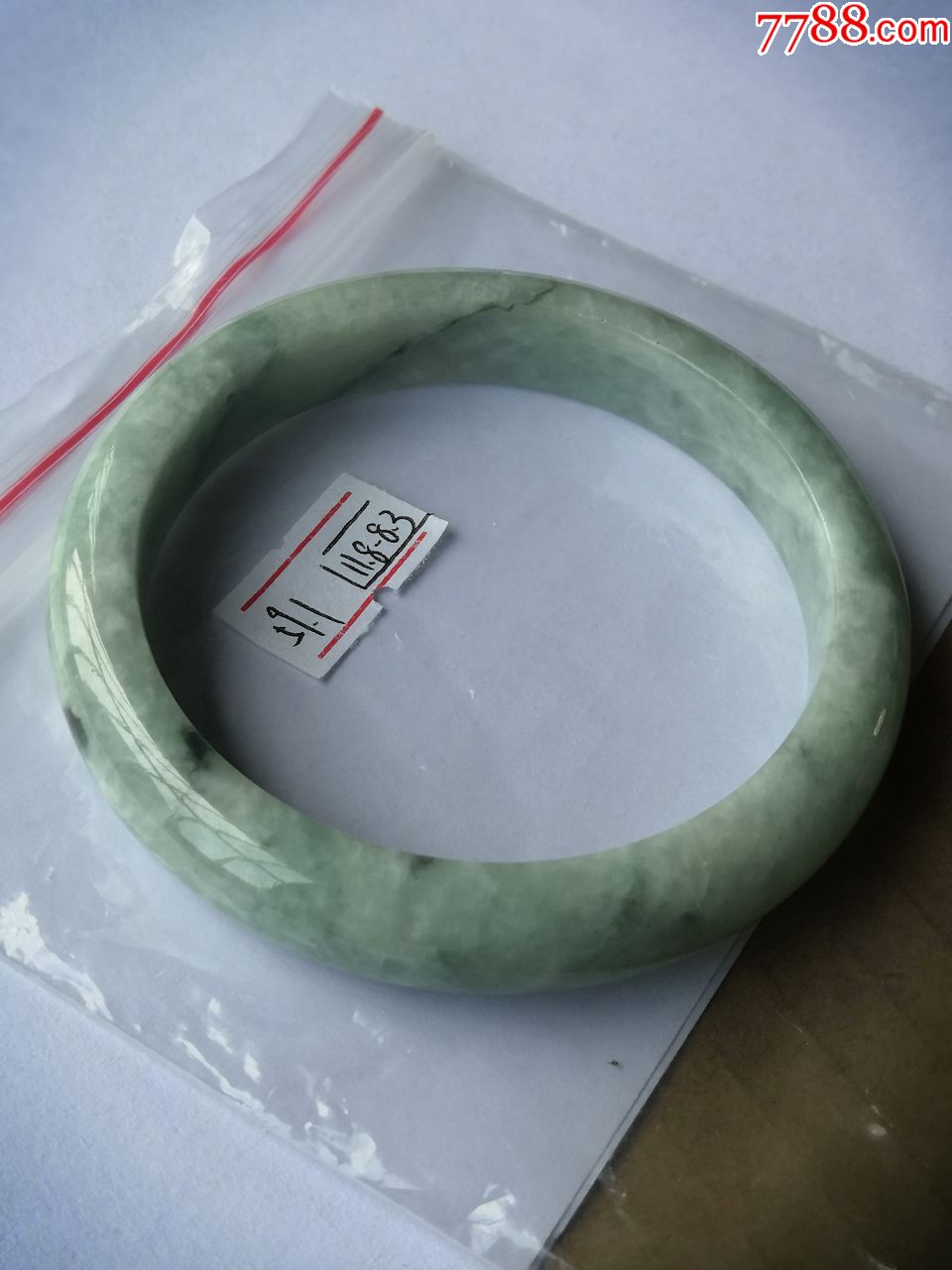 包含翡翠a货镯子价格的词条-第1张图片-翡翠网 包含翡翠a货镯子价格的词条-第1张图片-翡翠网