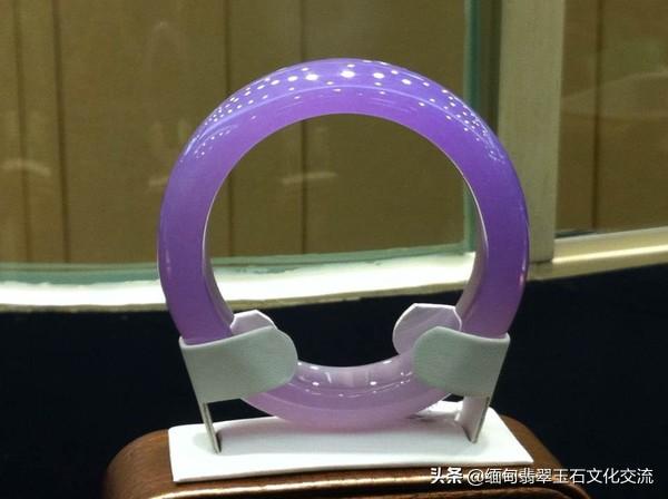 翡翠玉文化基本知识翡翠文化翡翠知识-第14张图片-翡翠网 翡翠玉文化基本知识翡翠文化翡翠知识-第14张图片-翡翠网