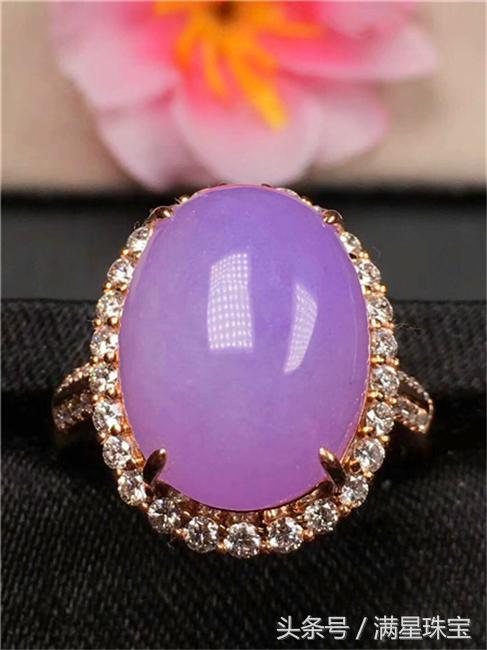 三色a货翡翠手镯价格,翡翠手镯a货是什么意思-第5张图片-翡翠网 三色a货翡翠手镯价格,翡翠手镯a货是什么意思-第5张图片-翡翠网