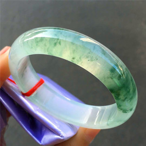 玉镯翡翠批发价格,翡翠玉镯价格及图片-第2张图片-翡翠网 玉镯翡翠批发价格,翡翠玉镯价格及图片-第2张图片-翡翠网