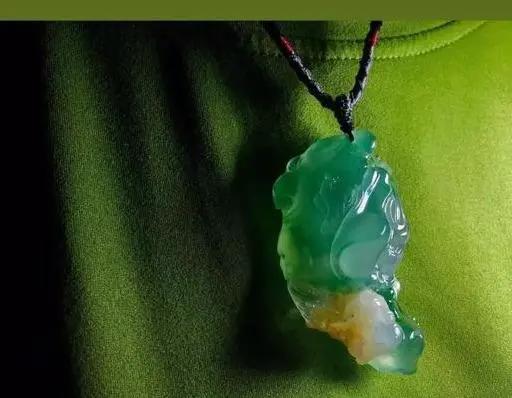 冰蓝翡翠原石毛料翡翠冰种原石-第7张图片-翡翠网 冰蓝翡翠原石毛料翡翠冰种原石-第7张图片-翡翠网