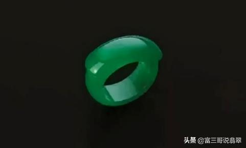 翡翠手镯皇后,贵妃镯什么人不宜戴-第6张图片-翡翠网 翡翠手镯皇后,贵妃镯什么人不宜戴-第6张图片-翡翠网