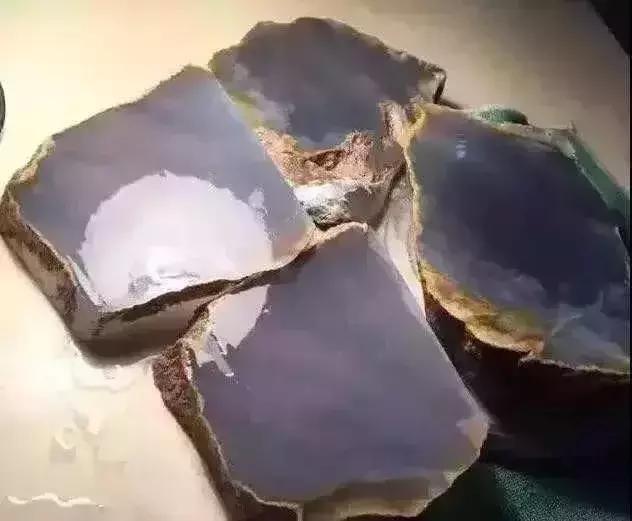 真正龙种翡翠图片高冰玻璃种翡翠价格-第5张图片-翡翠网 真正龙种翡翠图片高冰玻璃种翡翠价格-第5张图片-翡翠网