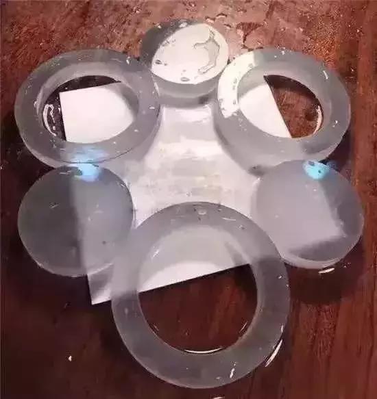 真正龙种翡翠图片高冰玻璃种翡翠价格-第8张图片-翡翠网 真正龙种翡翠图片高冰玻璃种翡翠价格-第8张图片-翡翠网