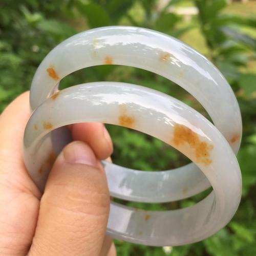 翡翠手镯怎么挑,杂质多的翡翠手镯图片-第3张图片-翡翠网 翡翠手镯怎么挑,杂质多的翡翠手镯图片-第3张图片-翡翠网