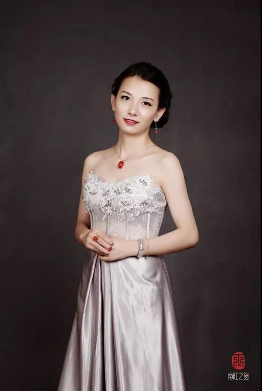 送翡翠手镯意义结婚送翡翠手镯吗-第13张图片-翡翠网 送翡翠手镯意义结婚送翡翠手镯吗-第13张图片-翡翠网