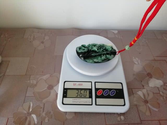 翡翠的文化寓意翡翠手镯沉吗-第4张图片-翡翠网 翡翠的文化寓意翡翠手镯沉吗-第4张图片-翡翠网