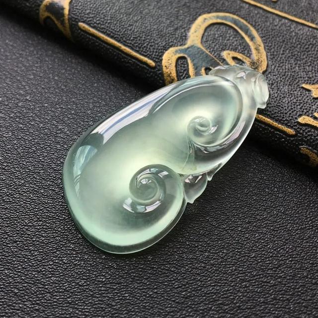 翡翠如意多少钱翡翠如意知识大全-第1张图片-翡翠网 翡翠如意多少钱翡翠如意知识大全-第1张图片-翡翠网