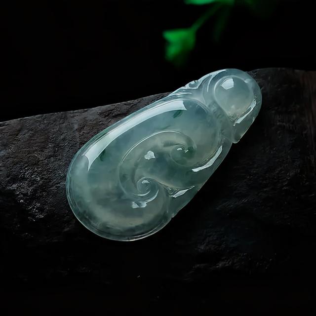 翡翠如意多少钱翡翠如意知识大全-第7张图片-翡翠网 翡翠如意多少钱翡翠如意知识大全-第7张图片-翡翠网