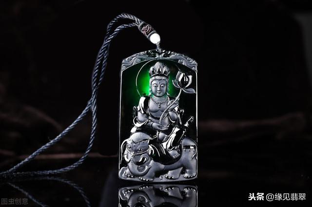 墨翡翠的鉴别方法墨翡翠的价格-第6张图片-翡翠网 墨翡翠的鉴别方法墨翡翠的价格-第6张图片-翡翠网