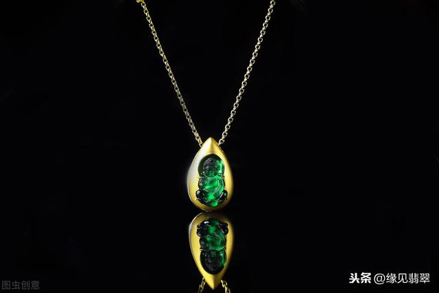 墨翡翠的鉴别方法墨翡翠的价格-第12张图片-翡翠网 墨翡翠的鉴别方法墨翡翠的价格-第12张图片-翡翠网