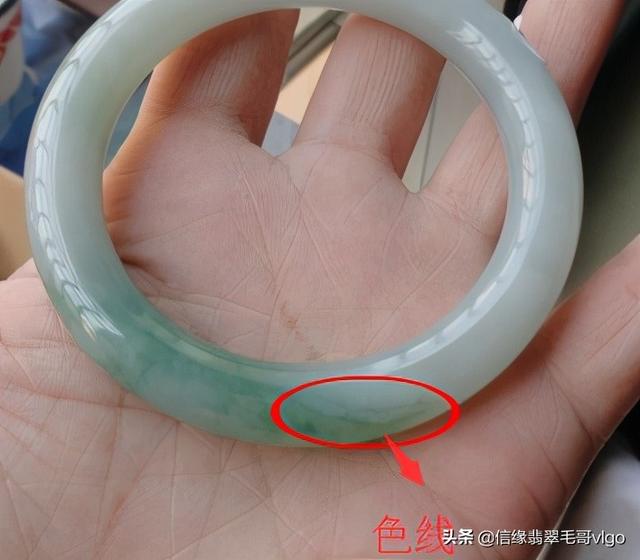 翡翠鉴定粒状纤维状交织结构翡翠手镯纤维交织结构-第4张图片-翡翠网 翡翠鉴定粒状纤维状交织结构翡翠手镯纤维交织结构-第4张图片-翡翠网