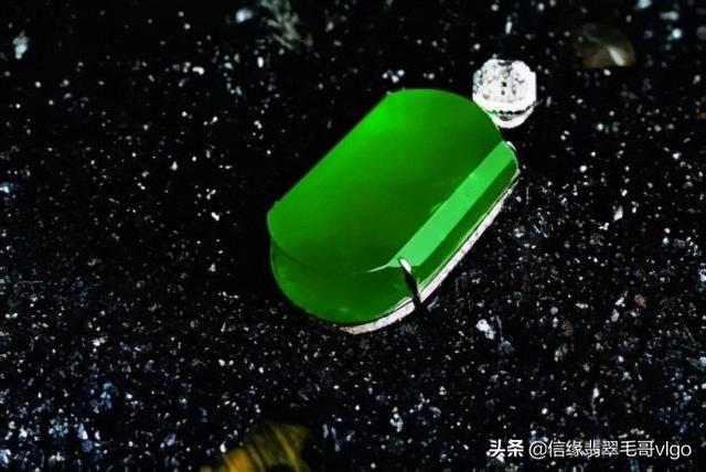 本人长期上门收购翡翠,哪里回收翡翠手镯-第3张图片-翡翠网 本人长期上门收购翡翠,哪里回收翡翠手镯-第3张图片-翡翠网