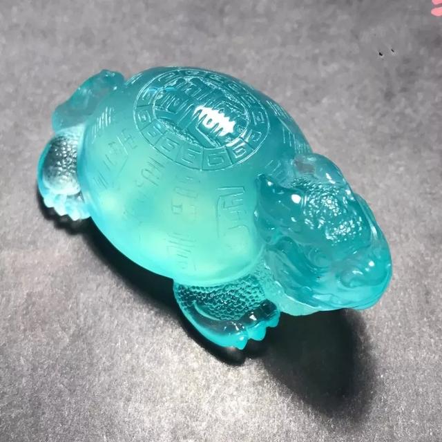 蓝晴翡翠手镯,翡翠手镯打灯表现图解-第8张图片-翡翠网 蓝晴翡翠手镯,翡翠手镯打灯表现图解-第8张图片-翡翠网