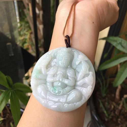 翡翠手镯糯棉5000千多元的糯种翡翠手镯-第1张图片-翡翠网 翡翠手镯糯棉5000千多元的糯种翡翠手镯-第1张图片-翡翠网