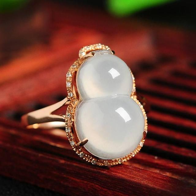 翡翠手镯糯棉5000千多元的糯种翡翠手镯-第5张图片-翡翠网 翡翠手镯糯棉5000千多元的糯种翡翠手镯-第5张图片-翡翠网