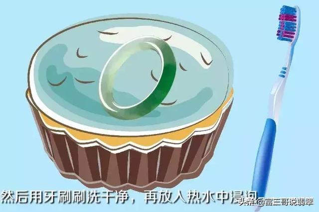 翡翠白条手镯能戴润吗低档翡翠手镯会越戴越润吗-第6张图片-翡翠网 翡翠白条手镯能戴润吗低档翡翠手镯会越戴越润吗-第6张图片-翡翠网