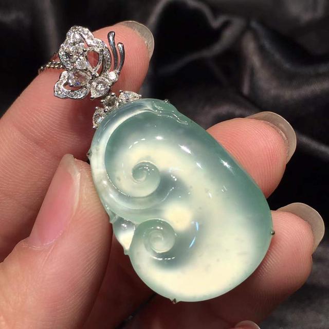 女人什么年龄适合戴玉,女人戴翡翠有什么好处-第9张图片-翡翠网 女人什么年龄适合戴玉,女人戴翡翠有什么好处-第9张图片-翡翠网