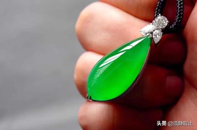 冰种满绿翡翠戒面,翡翠菠菜绿戒面价格-第4张图片-翡翠网 冰种满绿翡翠戒面,翡翠菠菜绿戒面价格-第4张图片-翡翠网