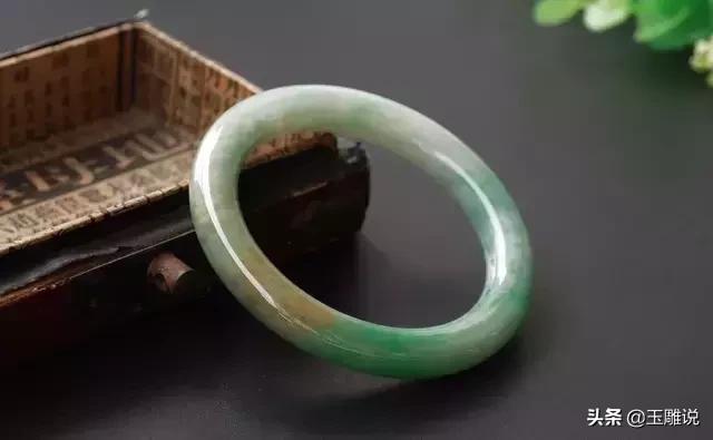 翡翠手镯养护翡翠手镯常见石纹图片-第9张图片-翡翠网 翡翠手镯养护翡翠手镯常见石纹图片-第9张图片-翡翠网