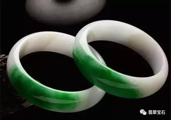 C货手镯是什么样的,翡翠普货手镯-第1张图片-翡翠网 C货手镯是什么样的,翡翠普货手镯-第1张图片-翡翠网