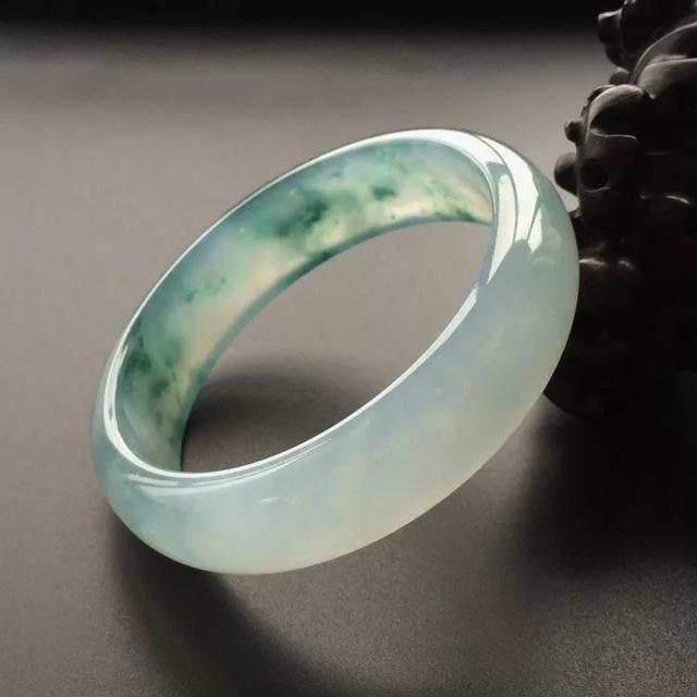 翡翠种老种嫩怎么看淘宝上加微信买翡翠是真的吗-第7张图片-翡翠网 翡翠种老种嫩怎么看淘宝上加微信买翡翠是真的吗-第7张图片-翡翠网