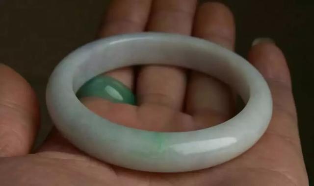 翡翠种老种嫩怎么看淘宝上加微信买翡翠是真的吗-第9张图片-翡翠网 翡翠种老种嫩怎么看淘宝上加微信买翡翠是真的吗-第9张图片-翡翠网