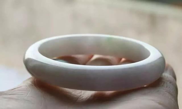 翡翠种老种嫩怎么看淘宝上加微信买翡翠是真的吗-第10张图片-翡翠网 翡翠种老种嫩怎么看淘宝上加微信买翡翠是真的吗-第10张图片-翡翠网