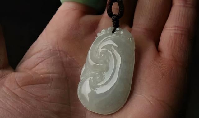 翡翠种老种嫩怎么看淘宝上加微信买翡翠是真的吗-第22张图片-翡翠网 翡翠种老种嫩怎么看淘宝上加微信买翡翠是真的吗-第22张图片-翡翠网