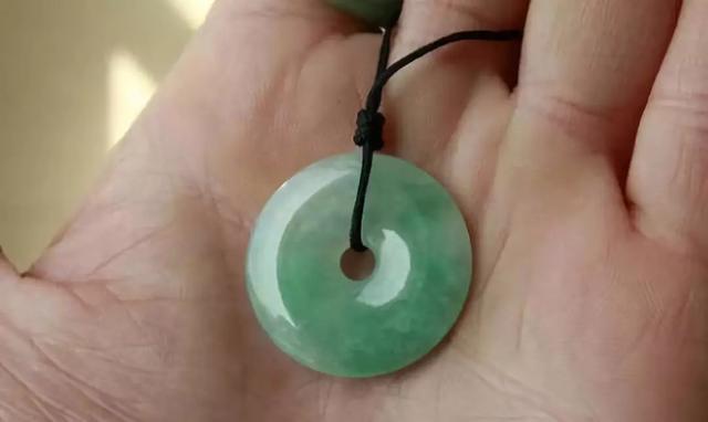 翡翠种老种嫩怎么看淘宝上加微信买翡翠是真的吗-第24张图片-翡翠网 翡翠种老种嫩怎么看淘宝上加微信买翡翠是真的吗-第24张图片-翡翠网