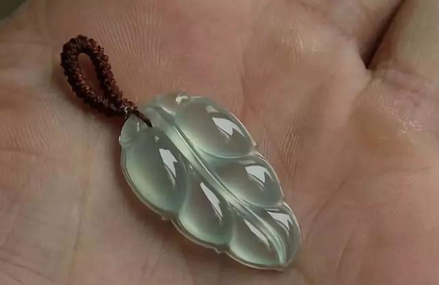 翡翠种老种嫩怎么看淘宝上加微信买翡翠是真的吗-第40张图片-翡翠网 翡翠种老种嫩怎么看淘宝上加微信买翡翠是真的吗-第40张图片-翡翠网