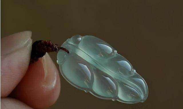 翡翠种老种嫩怎么看淘宝上加微信买翡翠是真的吗-第41张图片-翡翠网 翡翠种老种嫩怎么看淘宝上加微信买翡翠是真的吗-第41张图片-翡翠网