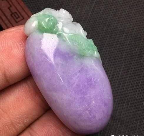 翡翠什么基础知识,什么是好翡翠-第8张图片-翡翠网 翡翠什么基础知识,什么是好翡翠-第8张图片-翡翠网