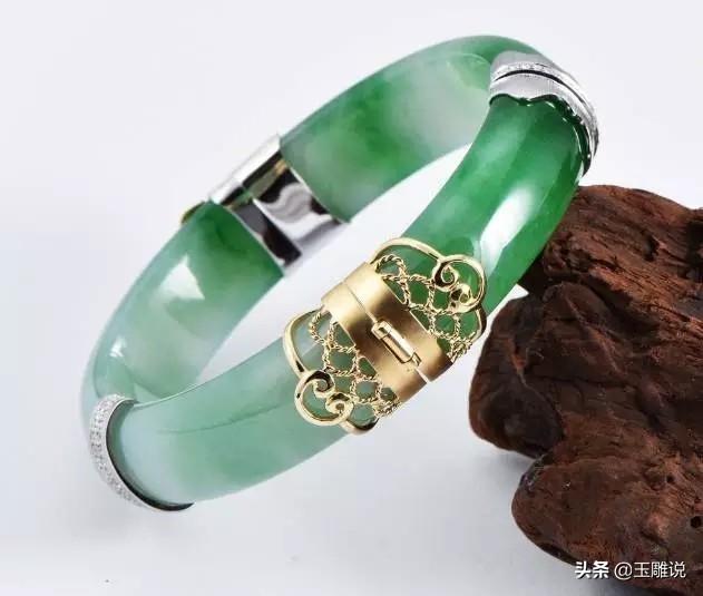 修补翡翠手镯,翡翠手镯有裂纹正常吗-第3张图片-翡翠网 修补翡翠手镯,翡翠手镯有裂纹正常吗-第3张图片-翡翠网