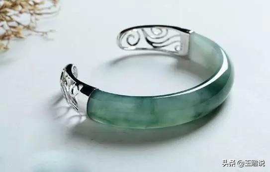 修补翡翠手镯,翡翠手镯有裂纹正常吗-第7张图片-翡翠网 修补翡翠手镯,翡翠手镯有裂纹正常吗-第7张图片-翡翠网