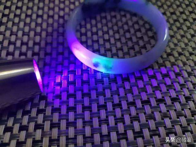 翡翠玉石abcd货的区别天然翡翠是什么货-第6张图片-翡翠网 翡翠玉石abcd货的区别天然翡翠是什么货-第6张图片-翡翠网