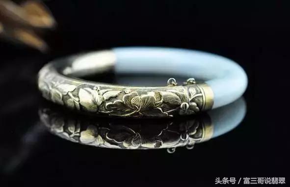 翡翠手镯可以置换吗,翡翠断手镯-第15张图片-翡翠网 翡翠手镯可以置换吗,翡翠断手镯-第15张图片-翡翠网