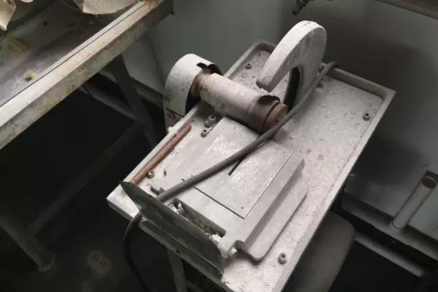 浙江翡翠手镯厂家云南翡翠玉手镯各种批发价格-第3张图片-翡翠网 浙江翡翠手镯厂家云南翡翠玉手镯各种批发价格-第3张图片-翡翠网