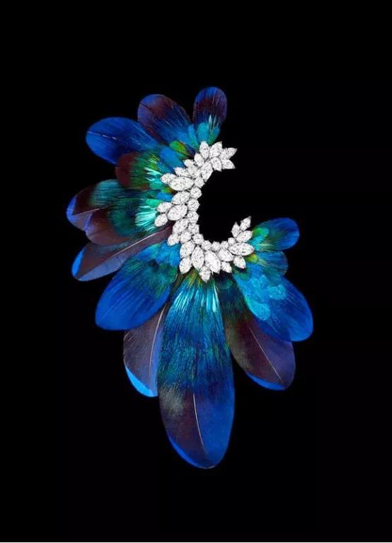 翡翠手镯怎么保养洗澡可以戴翡翠手镯吗-第4张图片-翡翠网 翡翠手镯怎么保养洗澡可以戴翡翠手镯吗-第4张图片-翡翠网