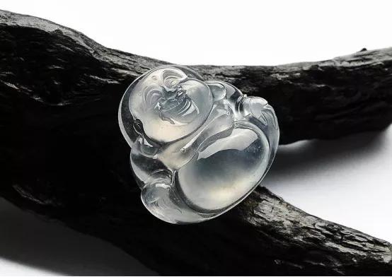 翡翠手镯怎么保养洗澡可以戴翡翠手镯吗-第17张图片-翡翠网 翡翠手镯怎么保养洗澡可以戴翡翠手镯吗-第17张图片-翡翠网