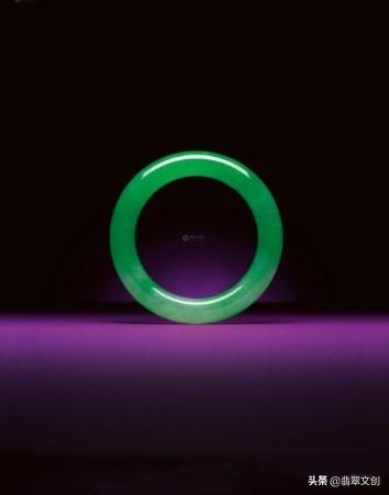 戴翡翠手镯有什么好处和禁忌,翡翠手镯最贵-第5张图片-翡翠网 戴翡翠手镯有什么好处和禁忌,翡翠手镯最贵-第5张图片-翡翠网