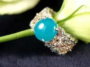 32种翡翠颜色等级排名翡翠玉专业知识-第13张图片-翡翠网 32种翡翠颜色等级排名翡翠玉专业知识-第13张图片-翡翠网