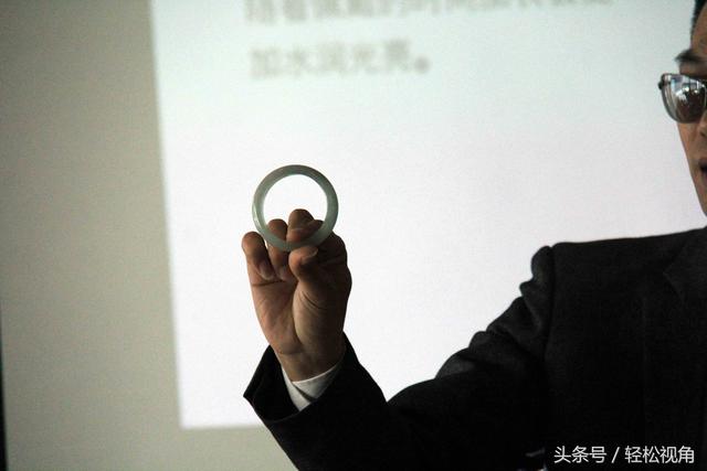 翡翠鉴定视频知识如何鉴定翡翠的好坏-第3张图片-翡翠网 翡翠鉴定视频知识如何鉴定翡翠的好坏-第3张图片-翡翠网