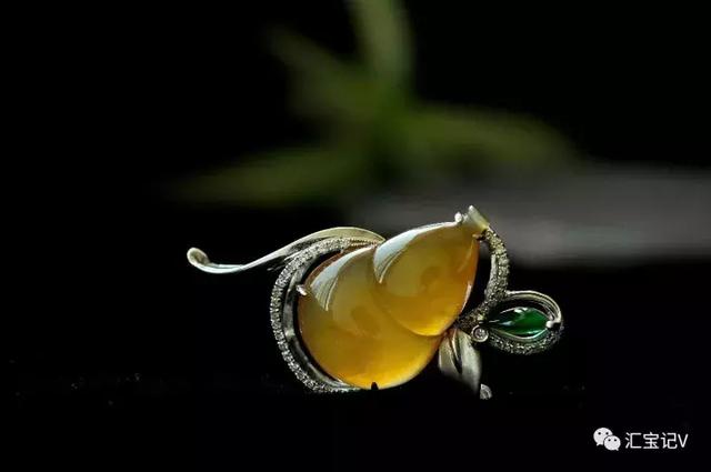 翡翠手镯戴在哪只手好,翡翠手镯抛光知识资料-第1张图片-翡翠网 翡翠手镯戴在哪只手好,翡翠手镯抛光知识资料-第1张图片-翡翠网